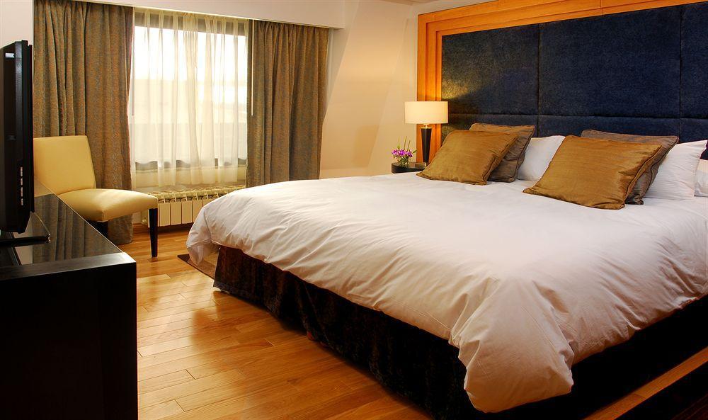 Hotel Nh Bariloche Edelweiss Chambre photo
